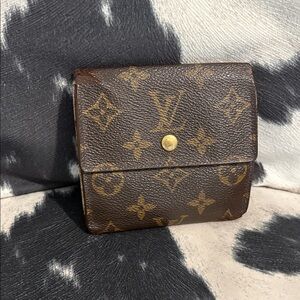 Louis Vuitton Dark Brown Monogram Wallet-Call outs